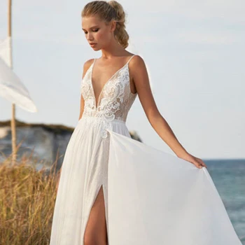 בוהו גבוהה פיצול שיפון שמלת החתונה 2023 V-צוואר אפליקציות תחרה ללא שרוולים חוף שמלת כלה חשופת גב. קו Vestidos דה נוביה